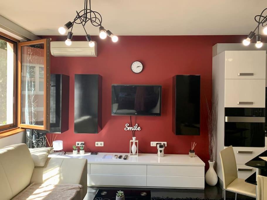 Lovely Sofia Apartment Katerina With Free Parking מראה חיצוני תמונה