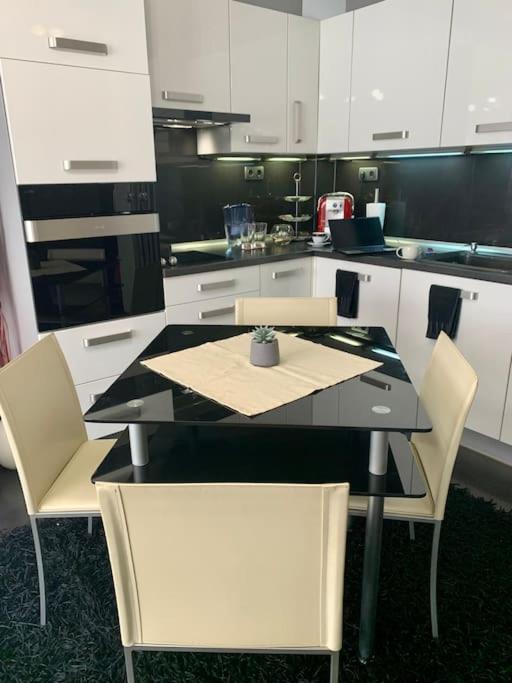 Lovely Sofia Apartment Katerina With Free Parking מראה חיצוני תמונה