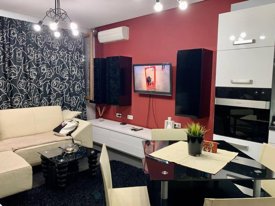 Lovely Sofia Apartment Katerina With Free Parking מראה חיצוני תמונה