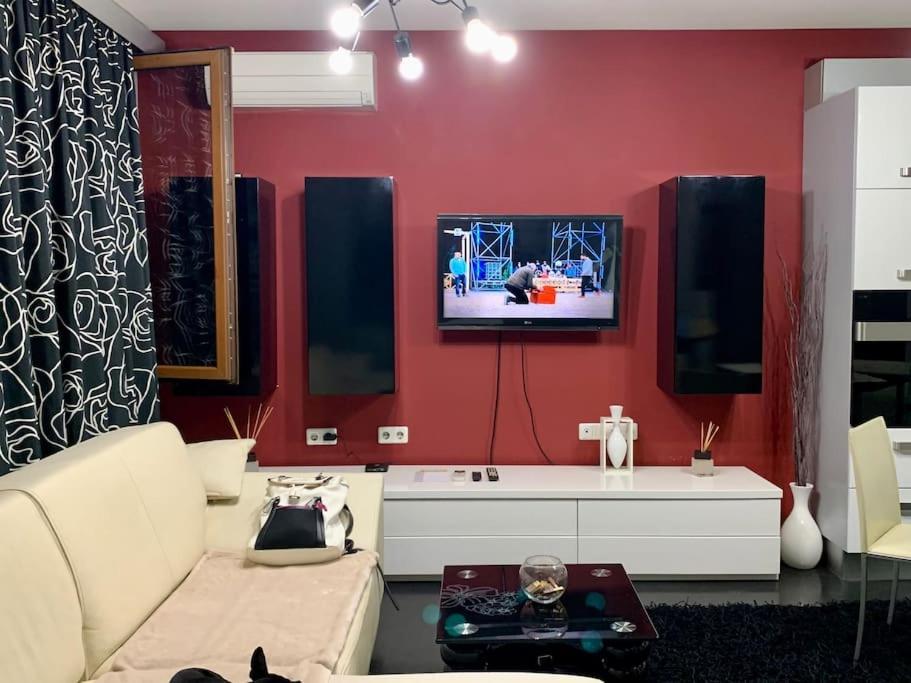 Lovely Sofia Apartment Katerina With Free Parking מראה חיצוני תמונה