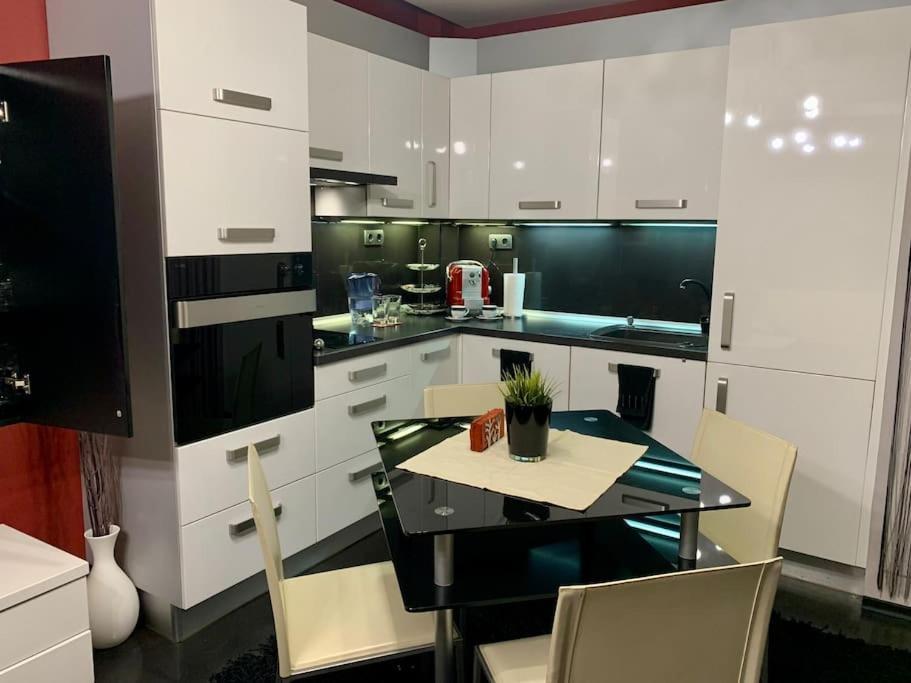 Lovely Sofia Apartment Katerina With Free Parking מראה חיצוני תמונה