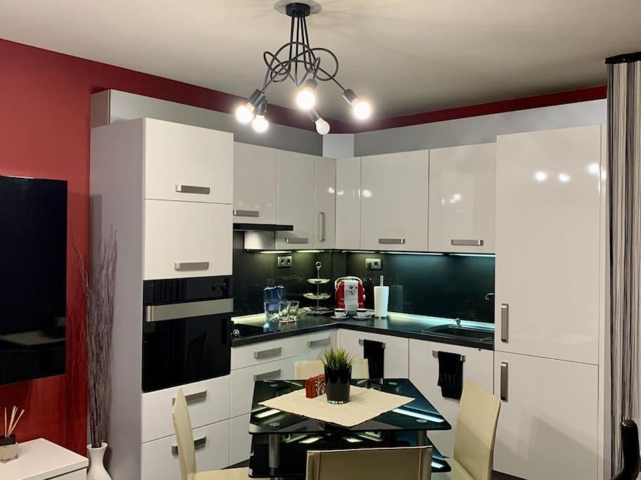 Lovely Sofia Apartment Katerina With Free Parking מראה חיצוני תמונה